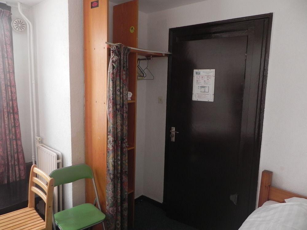 Hotel Crown Amsterdam Bagian luar foto