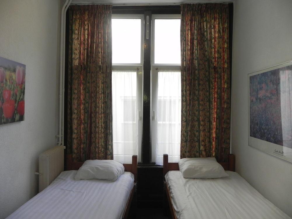 Hotel Crown Amsterdam Bagian luar foto