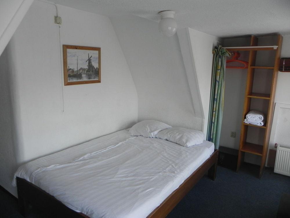 Hotel Crown Amsterdam Bagian luar foto