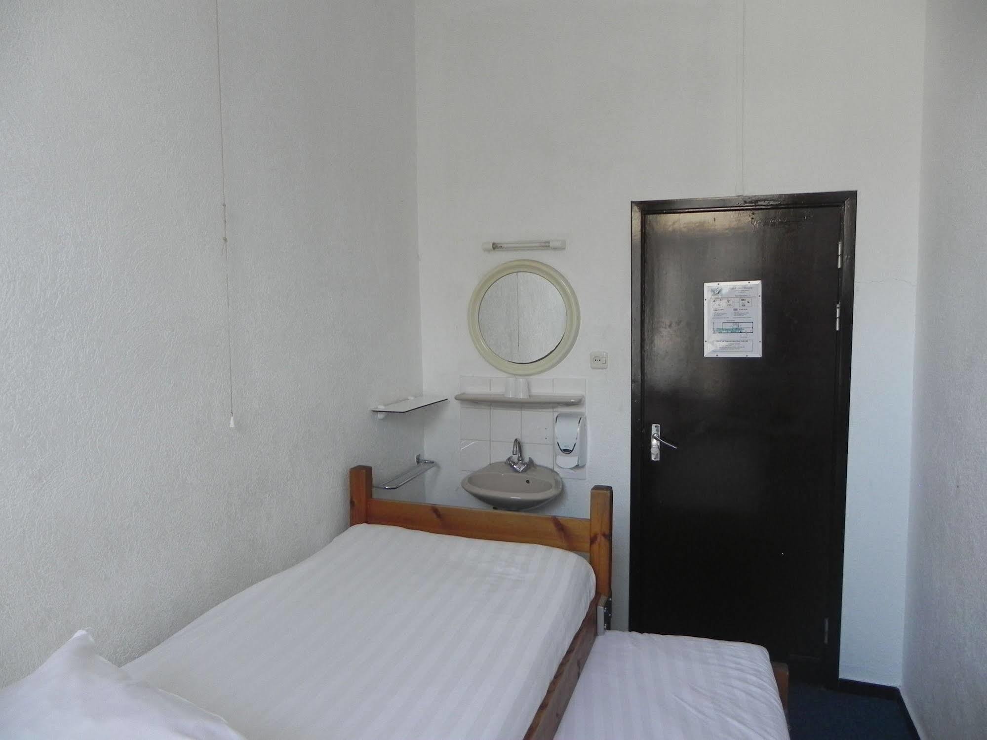 Hotel Crown Amsterdam Bagian luar foto