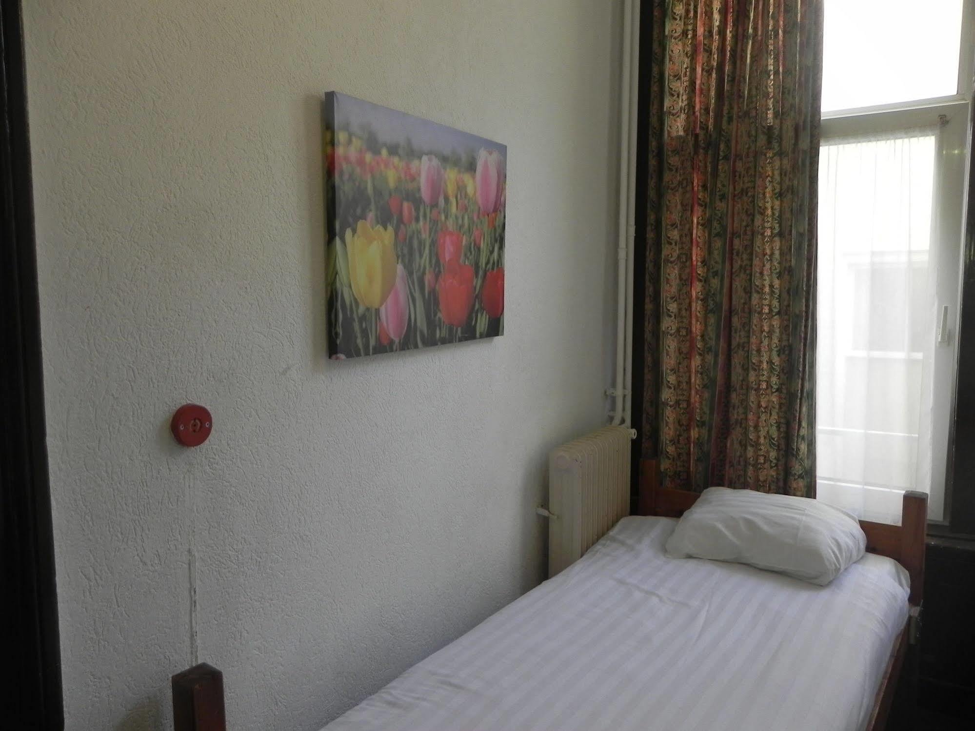 Hotel Crown Amsterdam Bagian luar foto