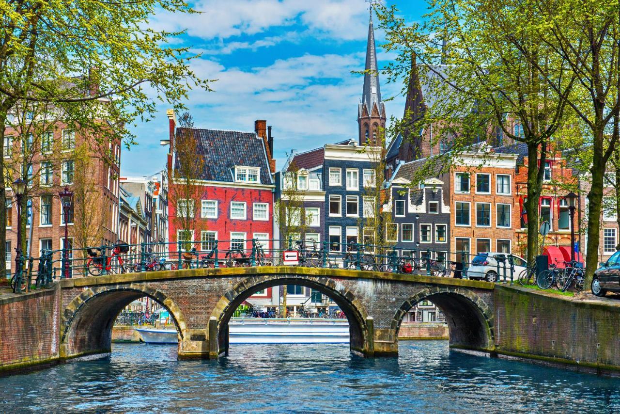 Hotel Crown Amsterdam Bagian luar foto